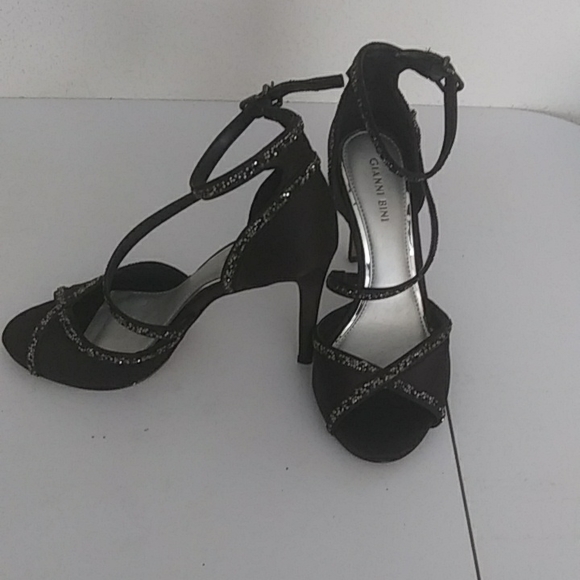 Gianni Bini Stilletto Shoes - Picture 2 of 5